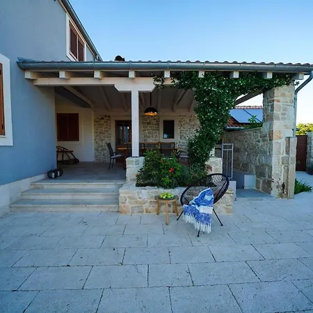Vila Bandella *