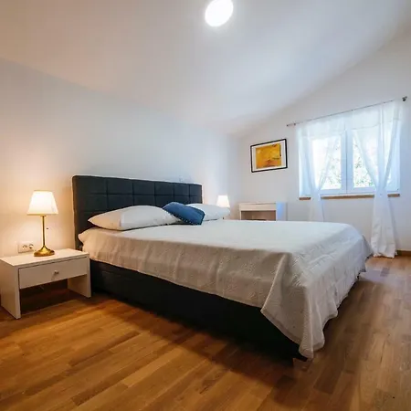 Vila Bandella *
